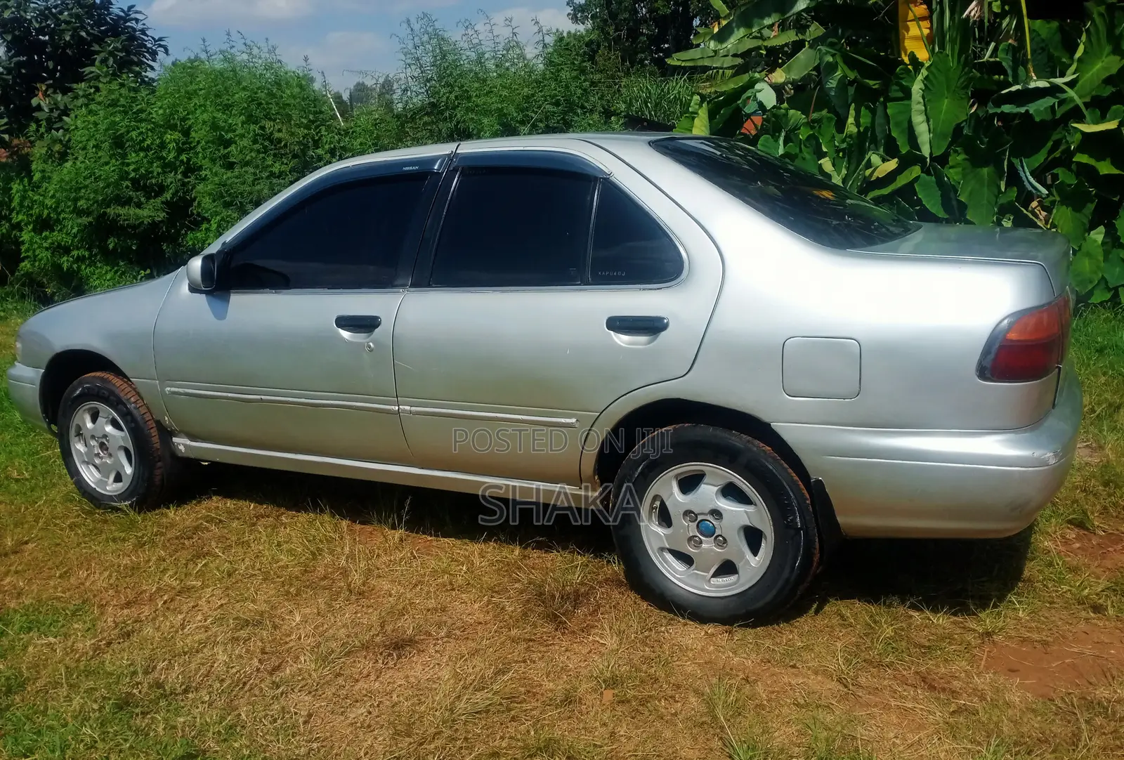 Nissan Sunny 1997 Silver