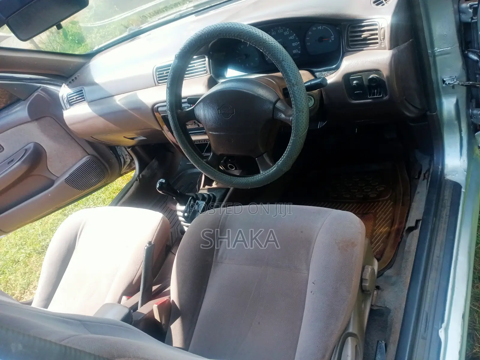 Nissan Sunny 1997 Silver