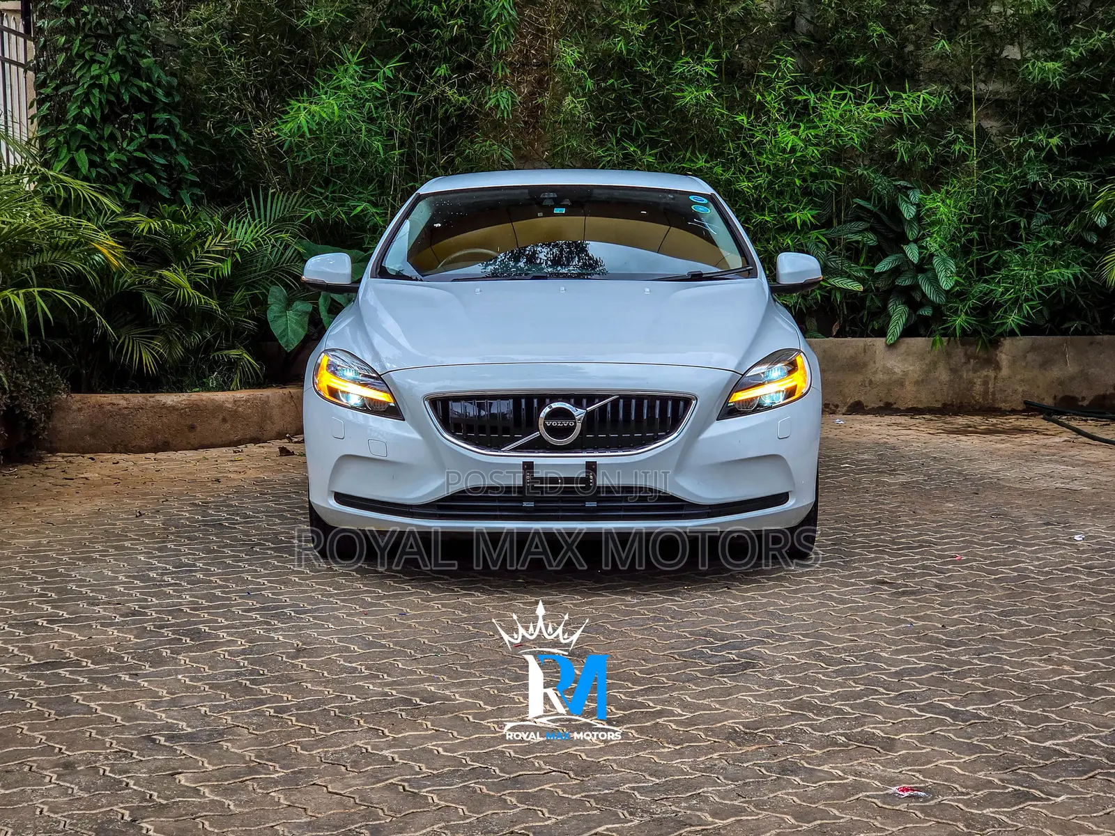 Volvo V40 2018 White