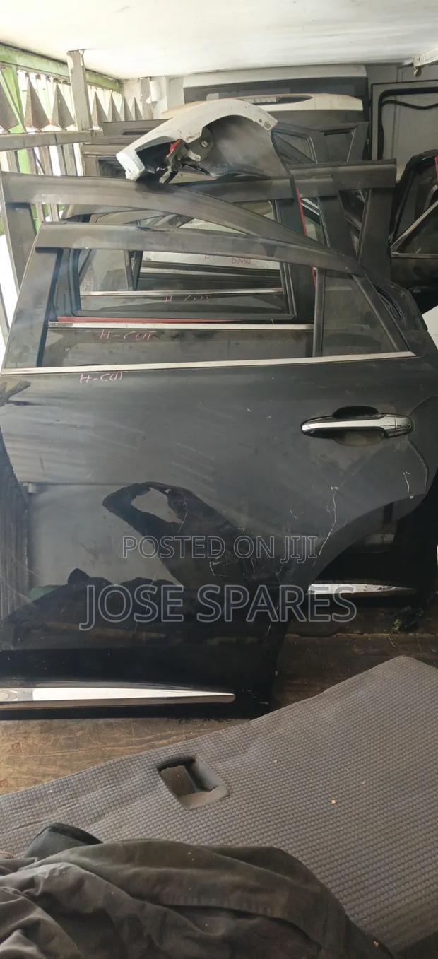 Toyota Harrier Rear Door – Genuine Ex-Japan Part