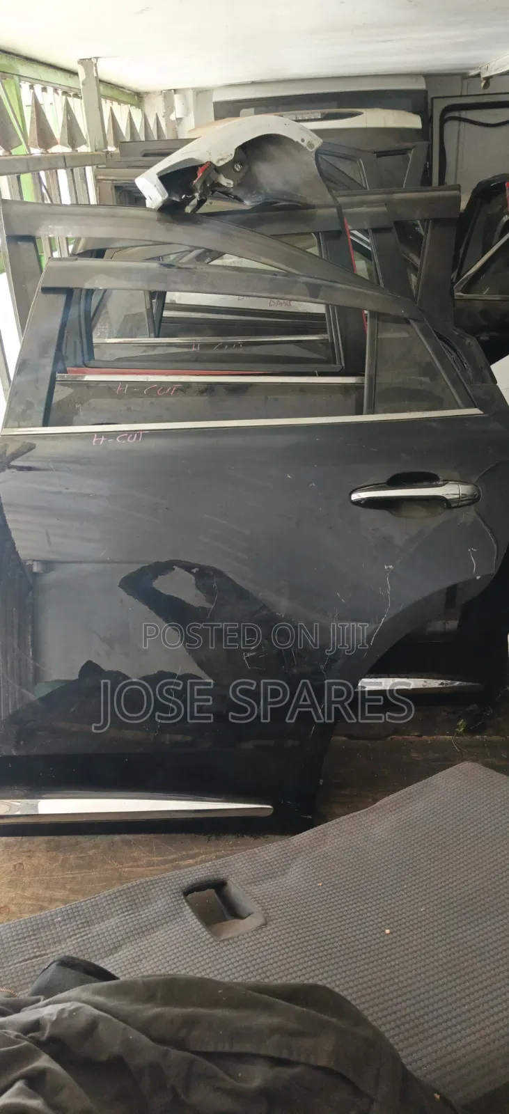 Toyota Harrier Rear Door – Genuine Ex-Japan Part