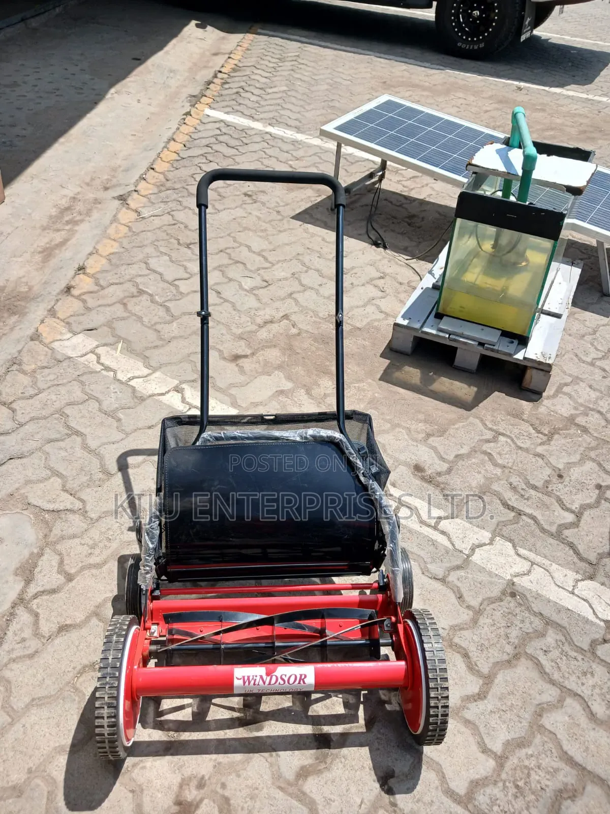 18 Inch Windsor Manual Lawn Mower for Sale