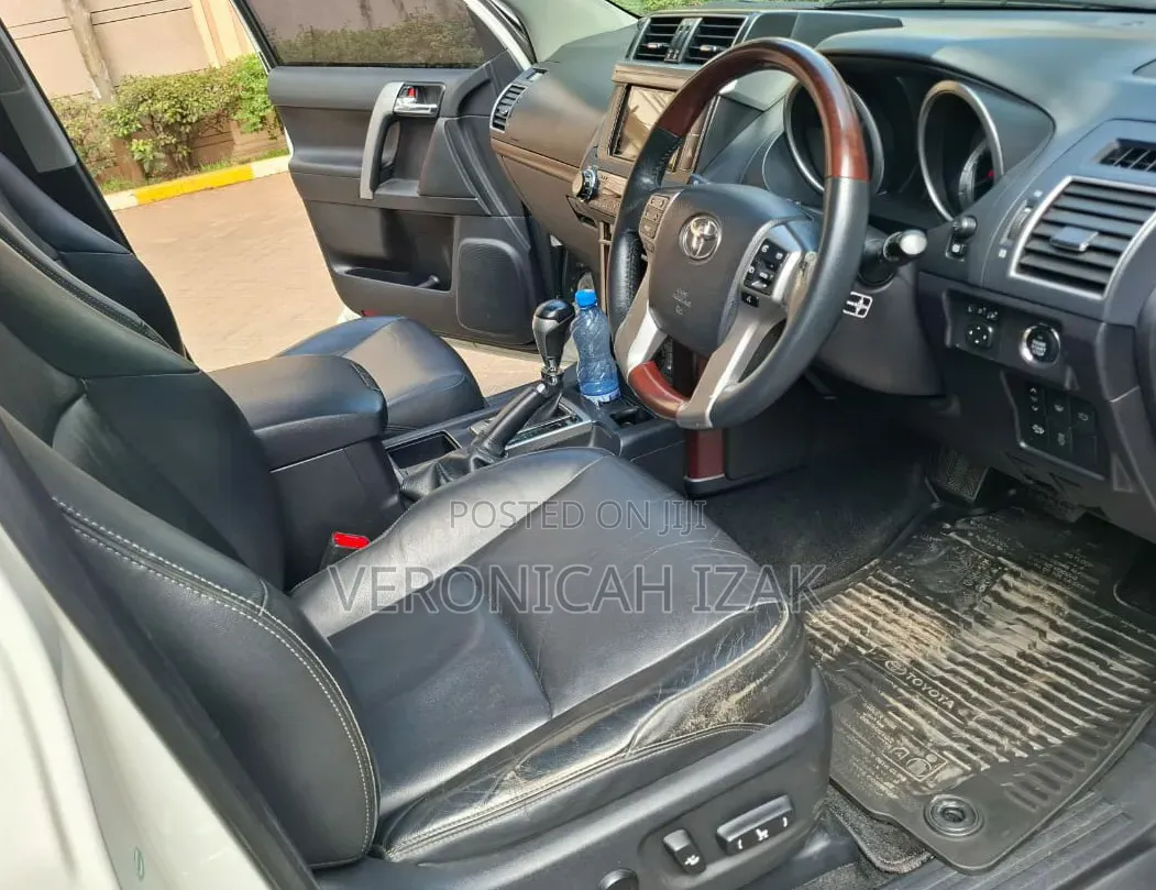 Toyota Land Cruiser Prado 2015 White