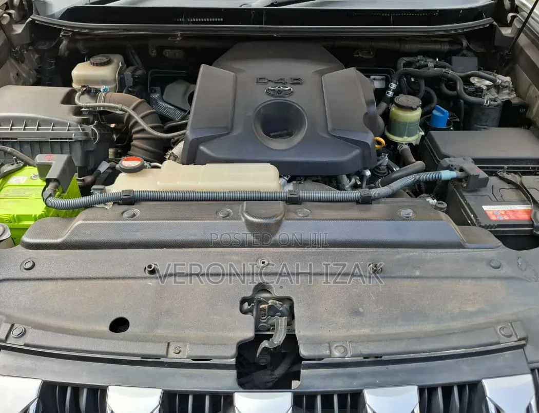 Toyota Land Cruiser Prado 2015 White