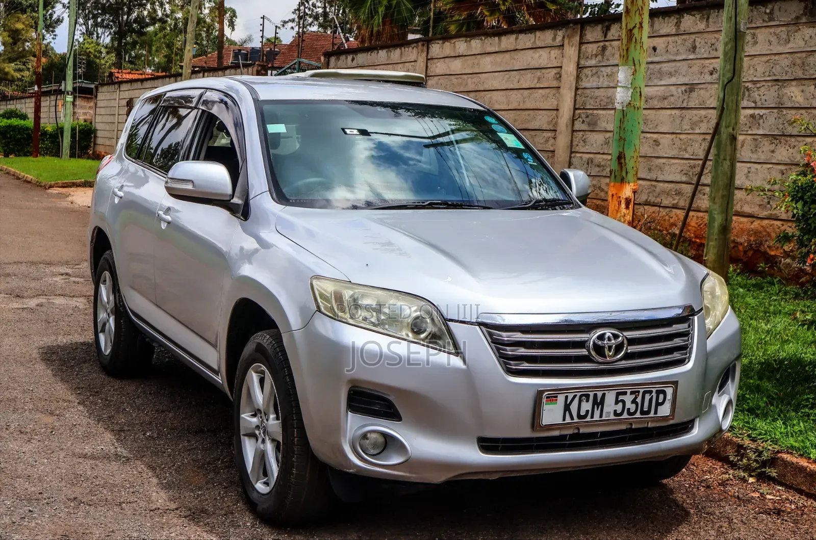 Toyota Vanguard 2010 Silver