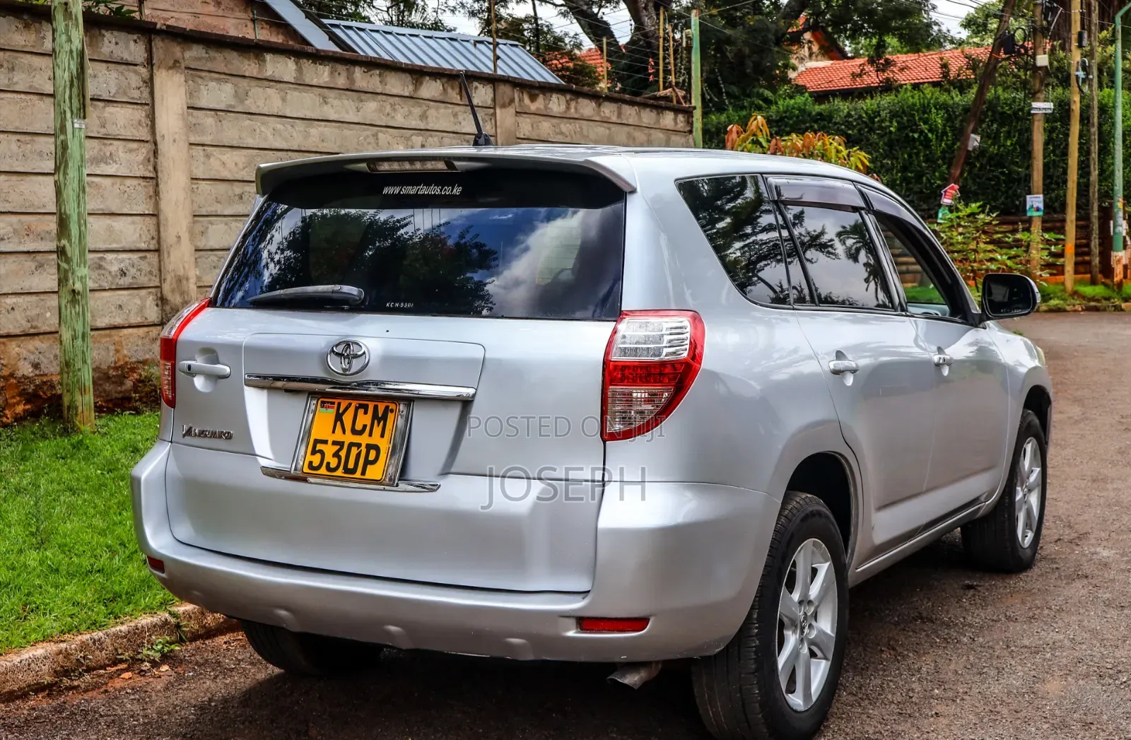 Toyota Vanguard 2010 Silver