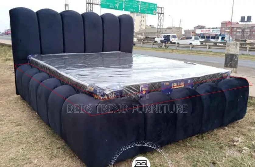 Black 6 by 6 Bubble Bed