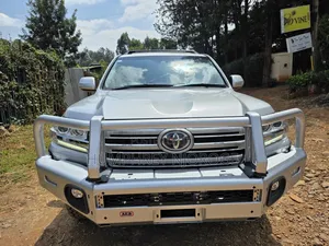 Toyota Land Cruiser 2019 Silver