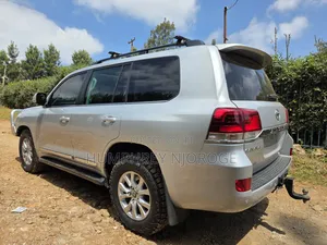 Toyota Land Cruiser 2019 Silver