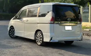 Nissan Serena 2018