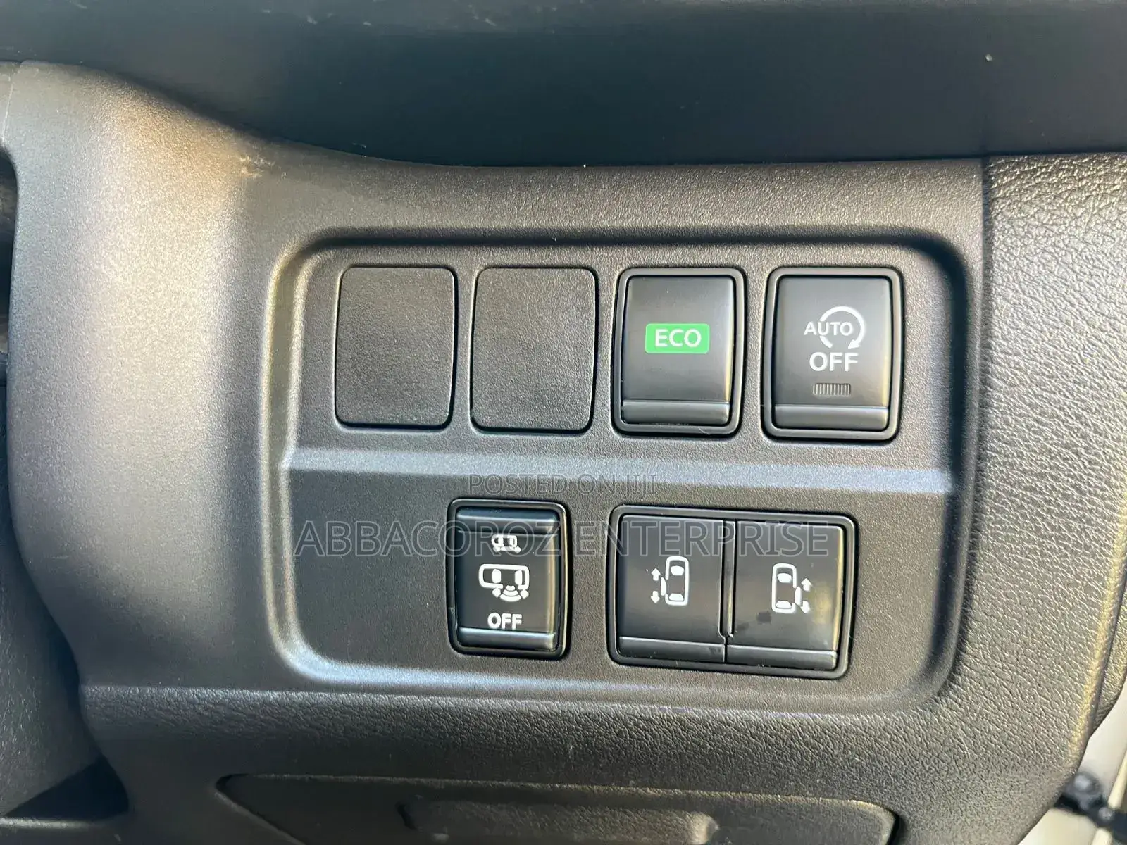 Nissan Serena 2018