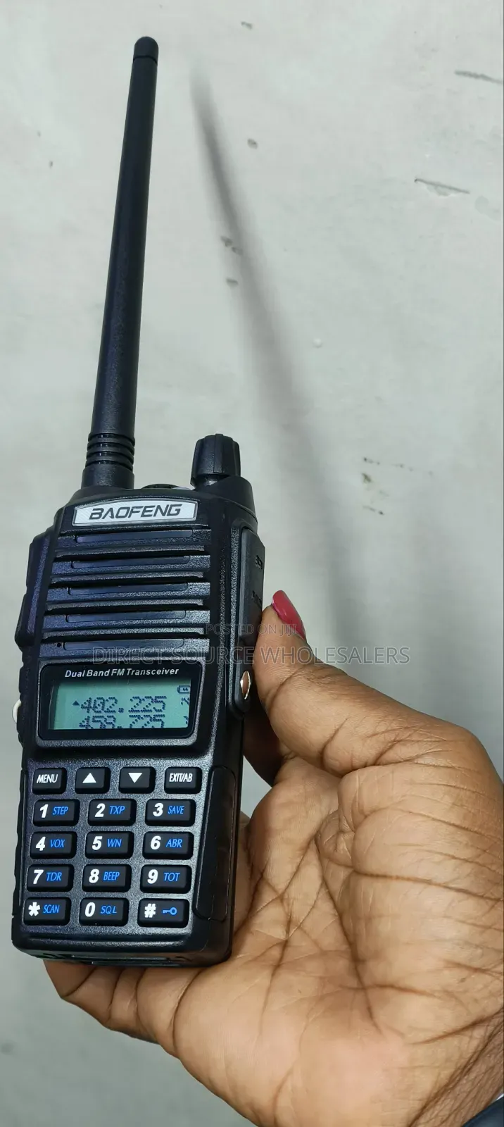 Baofeng Uv82 Powerful Two-Way Radio Uv-82 Rechargeable Communication.
