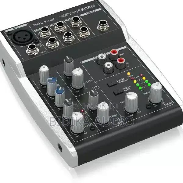 Behringer Xenyx 802s Mixer
