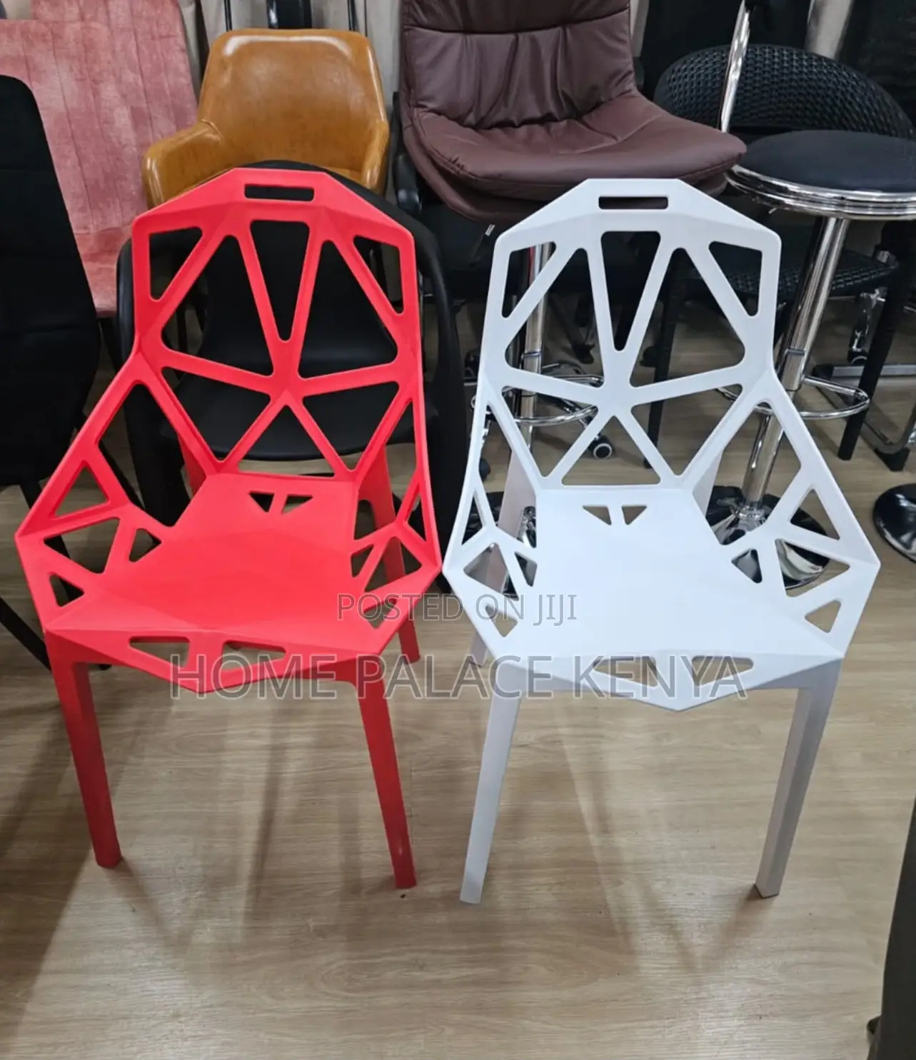 Plastic Chair: Multi Purpose Plastic Chaise Chair for Household Use