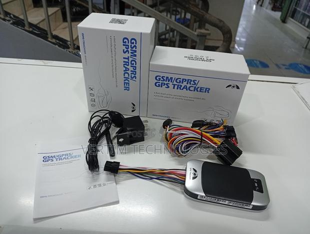 Durable Waterproof Design Engine Stop Coban Tk303 Fleet GPS Tracker - main view