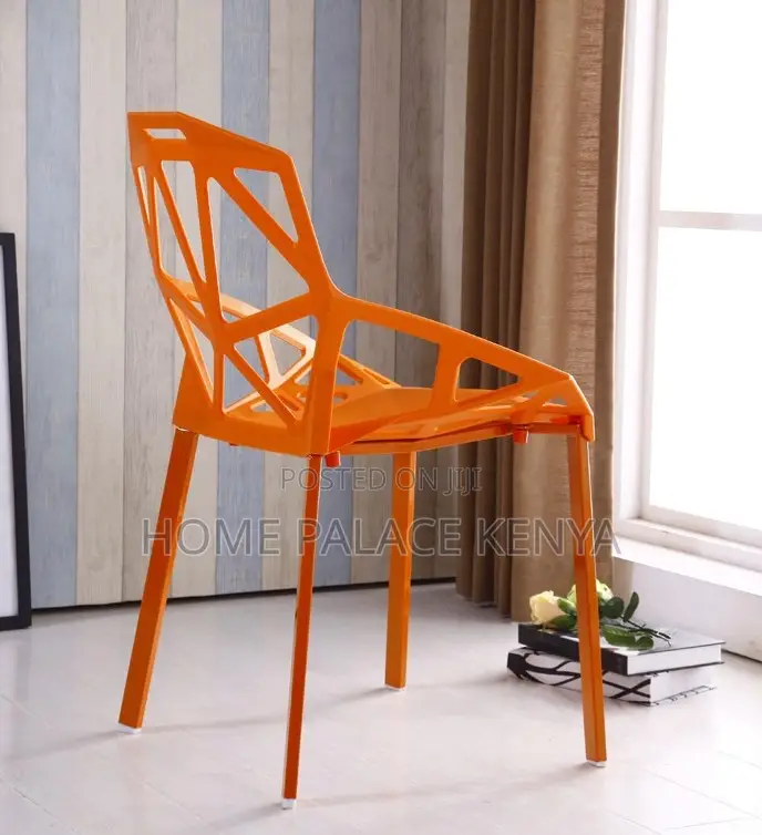 Plastic Chair: Multi Purpose Plastic Chaise Chair for Household Use