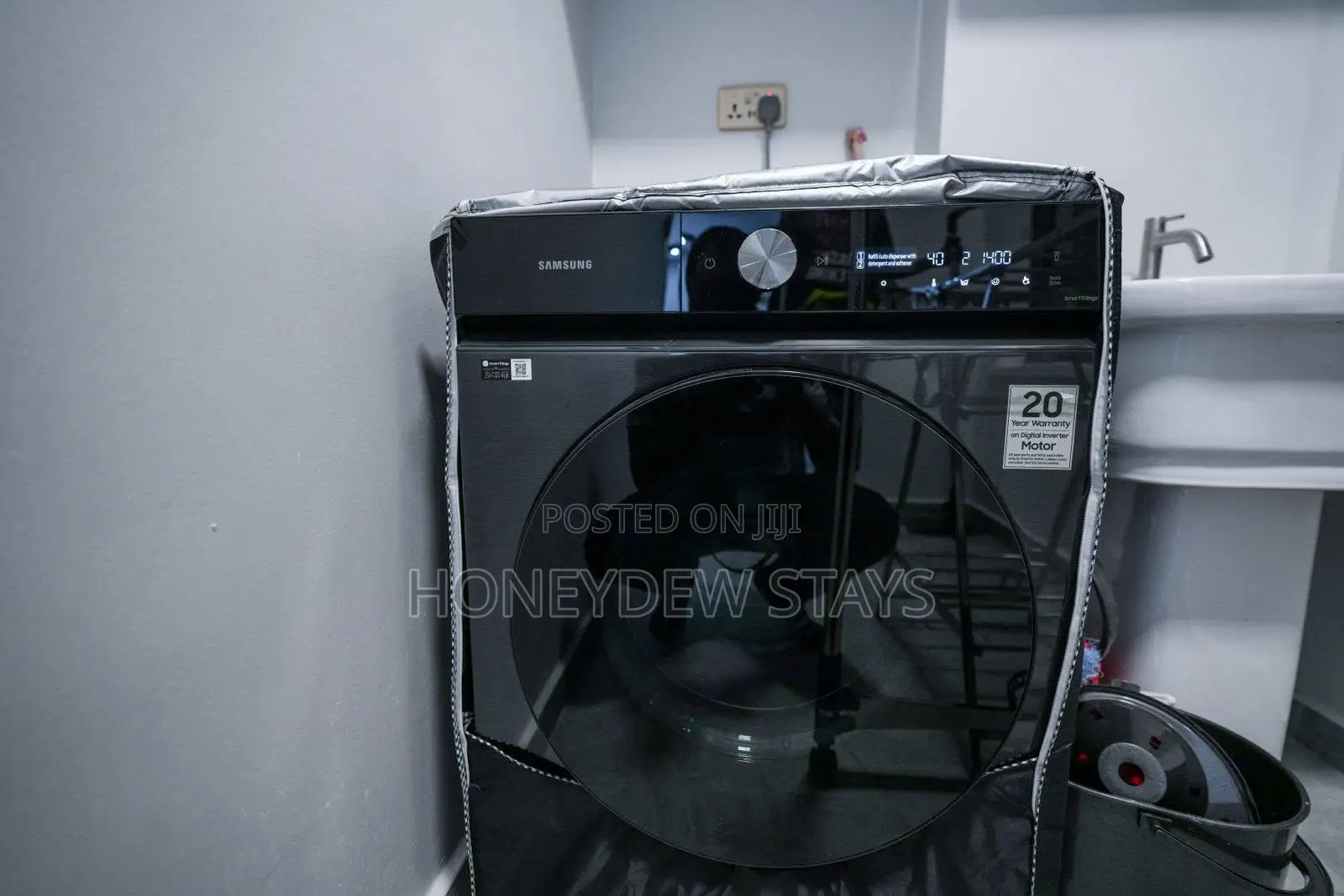 Premium Furnished 5br Apartment at Royal Oaks Residency