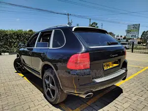 Porsche Cayenne 2006 Black
