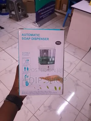 **700ml Automatic Soap Dispenser**