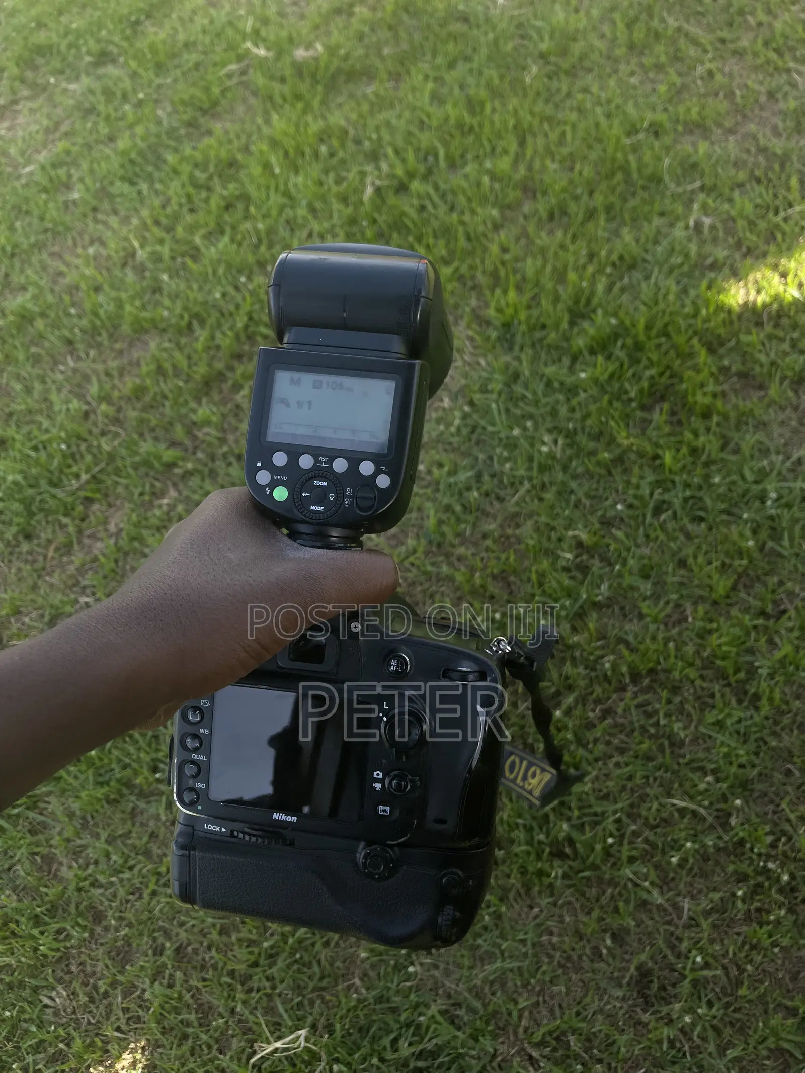 D610 Nikon Full Frame, V1 Speedlight and 50mm