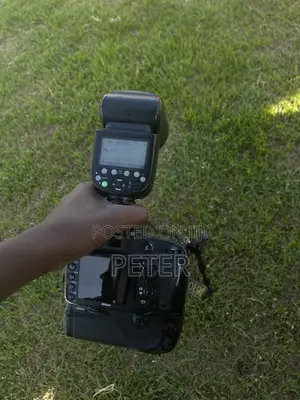 D610 Nikon Full Frame, V1 Speedlight and 50mm