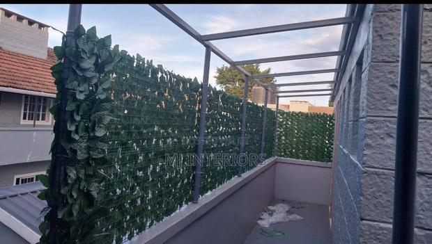 Dense Dark Green Artificial Hedge Fence Roll Outdoor Privacy Wall