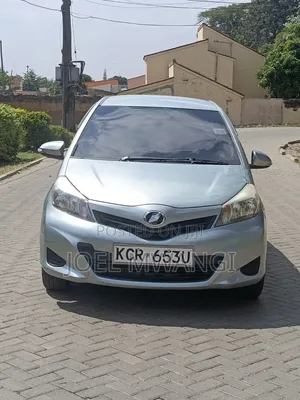Toyota Vitz 2011 Blue