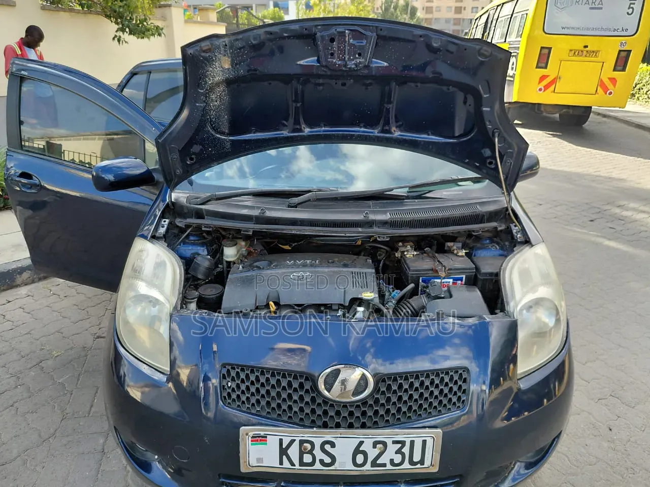 Toyota Vitz 2005 Blue
