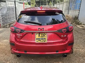 Mazda Axela 2017 Red