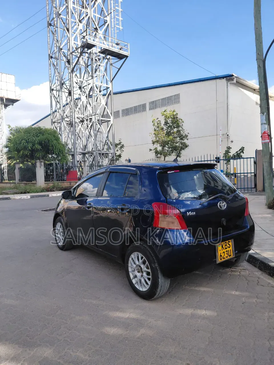Toyota Vitz 2005 Blue