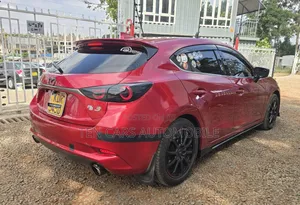 Mazda Axela 2017 Red