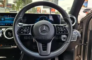 Mercedes-Benz A-Class 2019 Silver