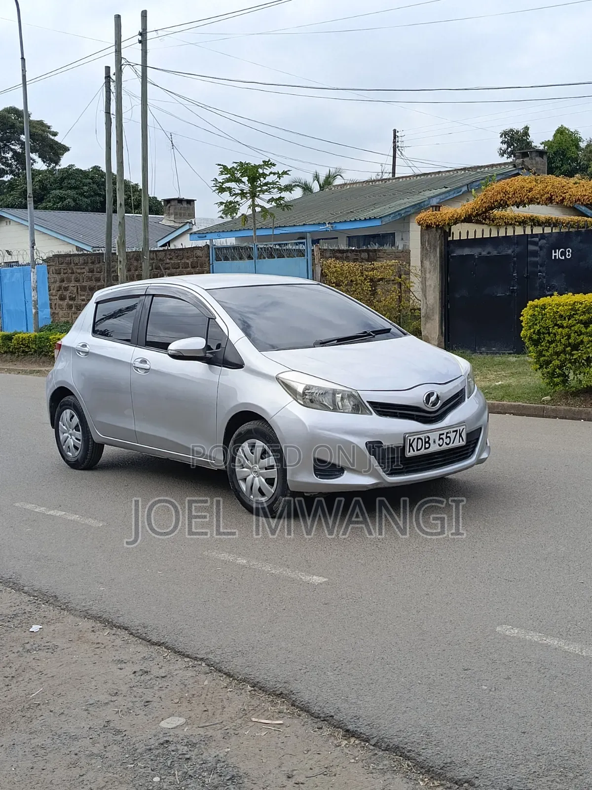 Toyota Vitz 2014 Silver