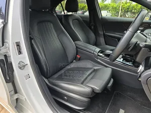 Mercedes-Benz A-Class 2019 White