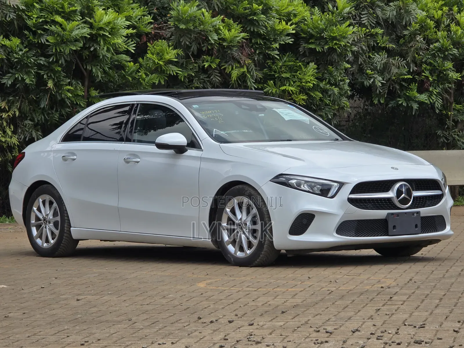 Mercedes-Benz A-Class 2019 White
