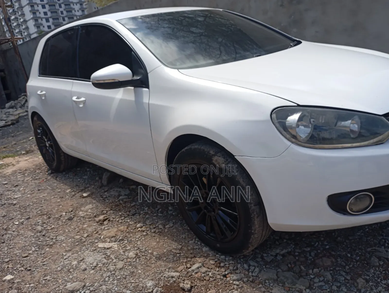 Volkswagen Golf 2010 White