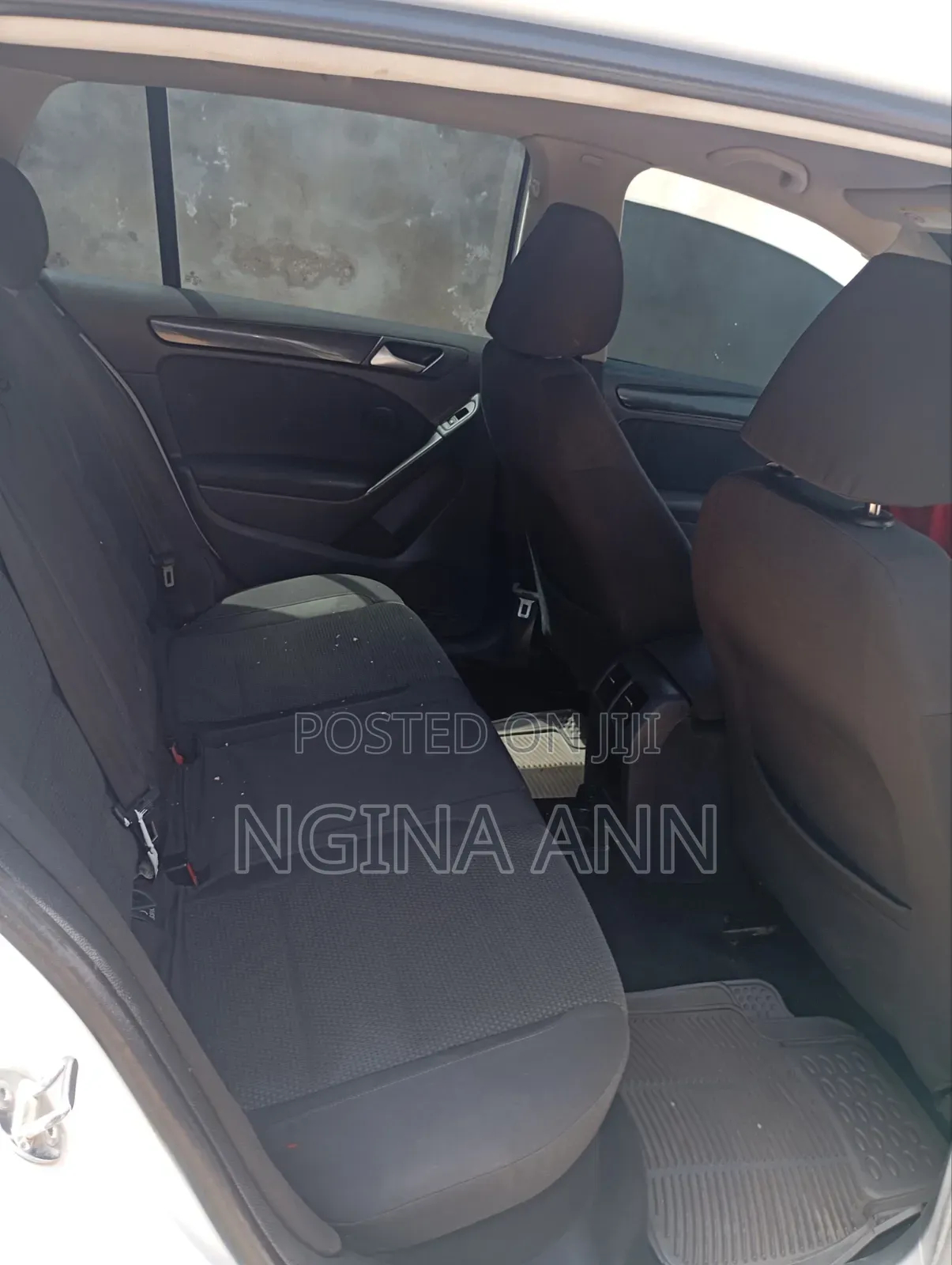 Volkswagen Golf 2010 White
