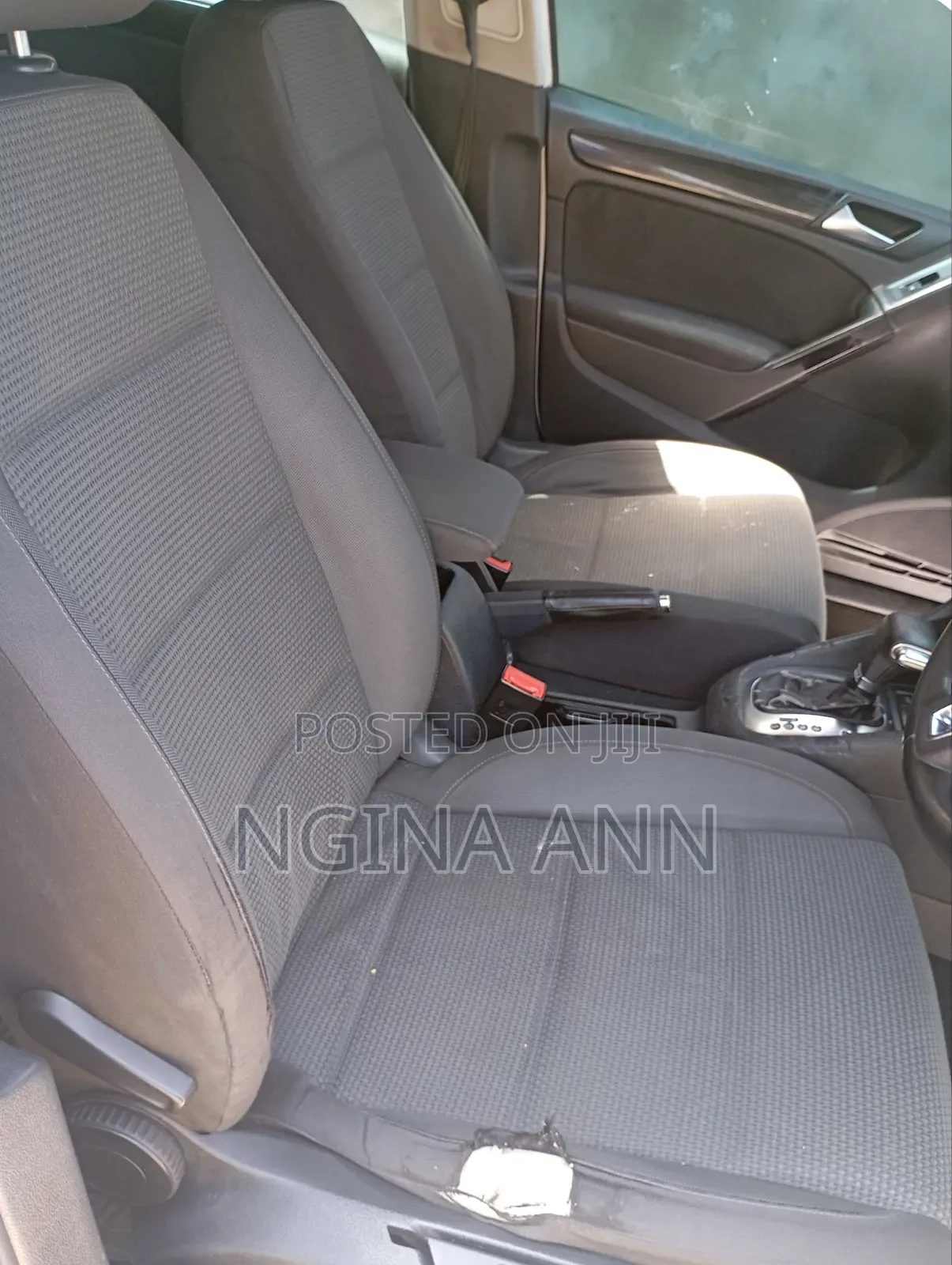 Volkswagen Golf 2010 White