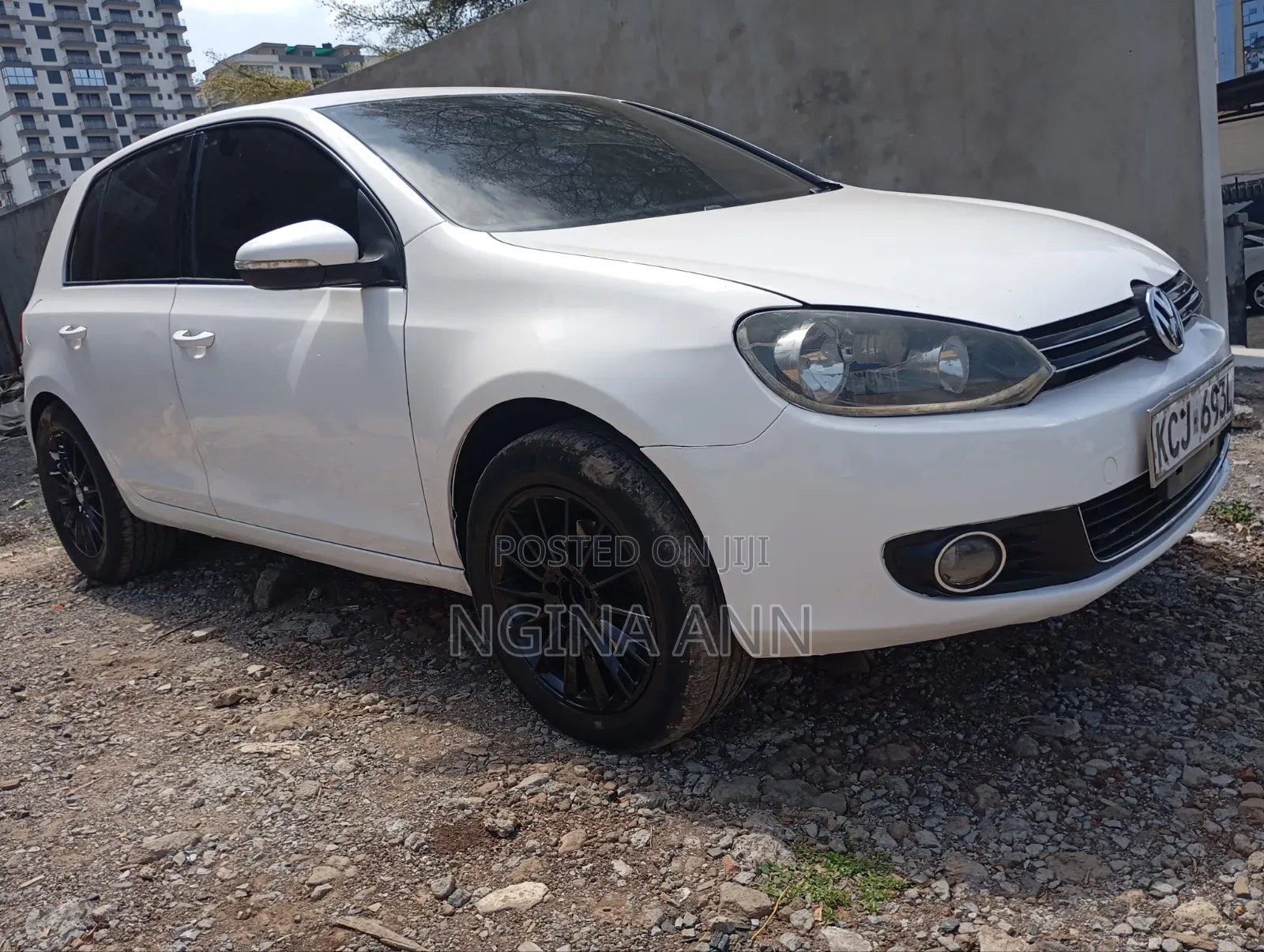 Volkswagen Golf 2010 White