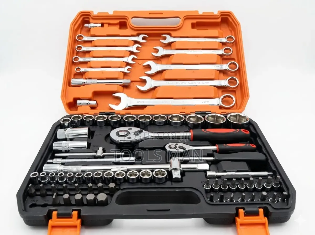 82 PCS Professional Mechanics Socket and Wrench Tool Kit Set