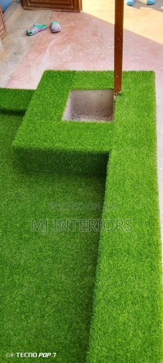 Artificial Lawn Carpet for Neat and Professional Finishing