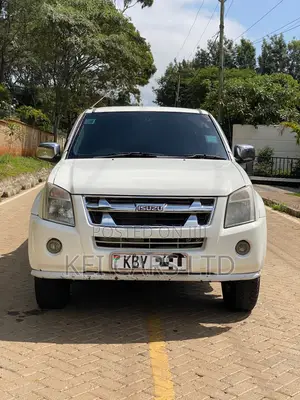Isuzu D-MAX 2011 White