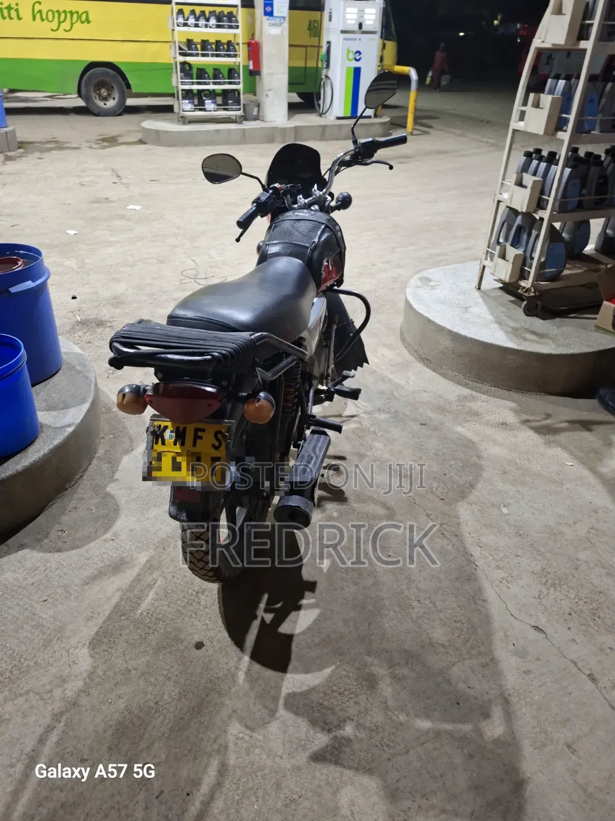 Bajaj Boxer 2021 Black