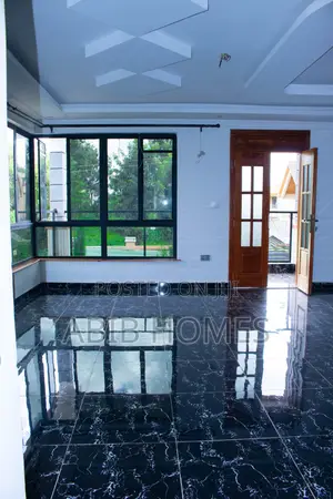 4bdrm Maisonette in Croton Estate, Kenyatta Road / Theta  for sale