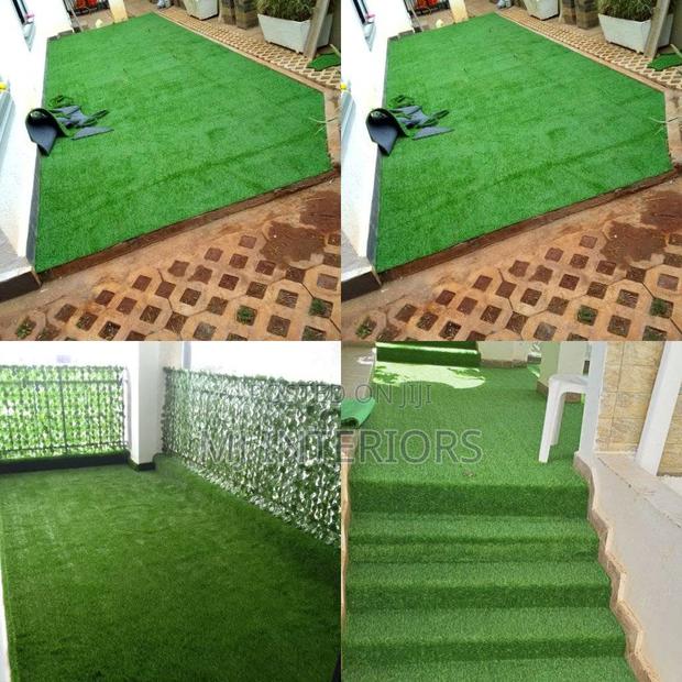 Soft Green Turf Flooring for Stylish Outdoor Living Areas