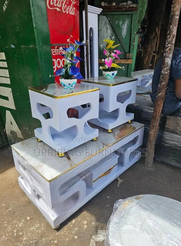Coffee Table S Flower Design With 2 Stools Marble Top Gold
