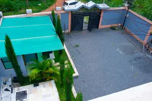 4bdrm House in Croton, Kenyatta Road / Theta for sale