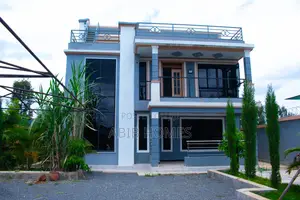 4bdrm House in Croton, Kenyatta Road / Theta for sale