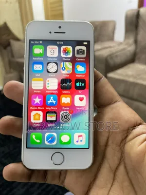Apple iPhone 5s 16 GB White