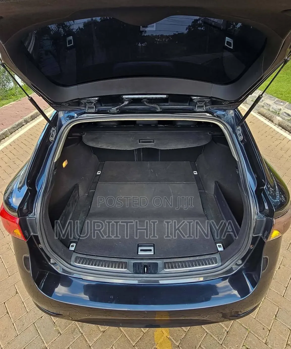 Toyota Avensis 2016 Black
